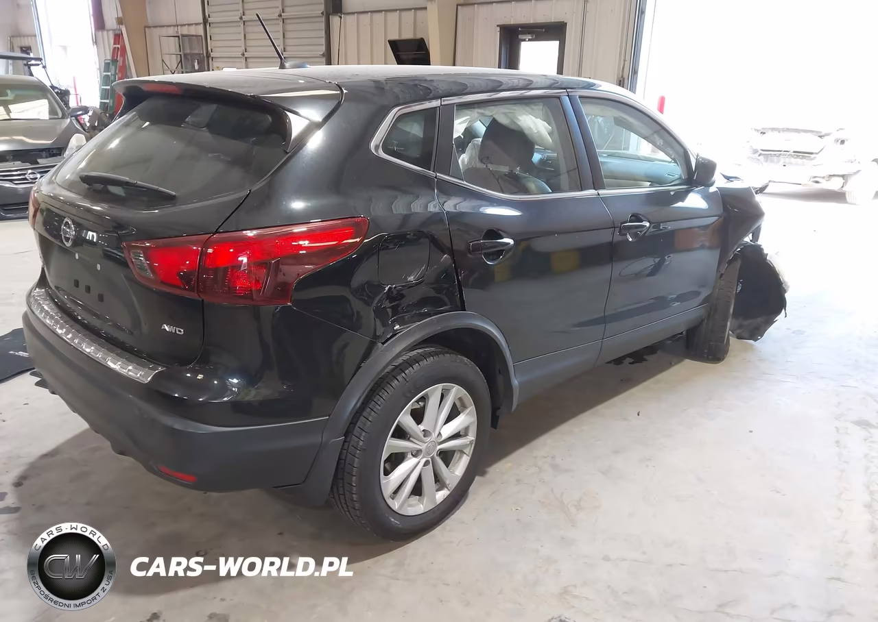 2017 Nissan Rogue Sport S VIN:JN1BJ1CR2HW122277 - 4
