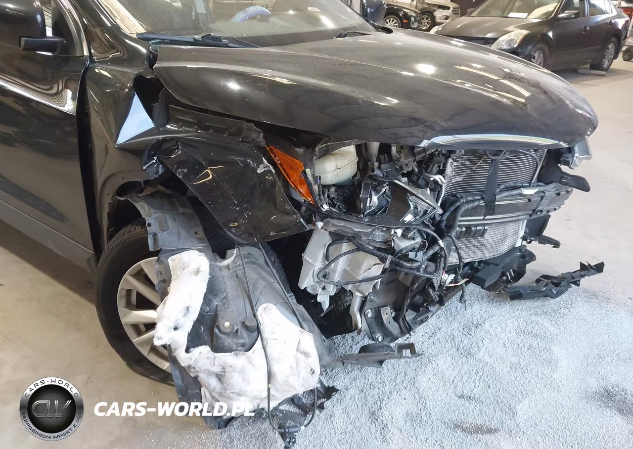 2017 Nissan Rogue Sport S VIN:JN1BJ1CR2HW122277 - 6