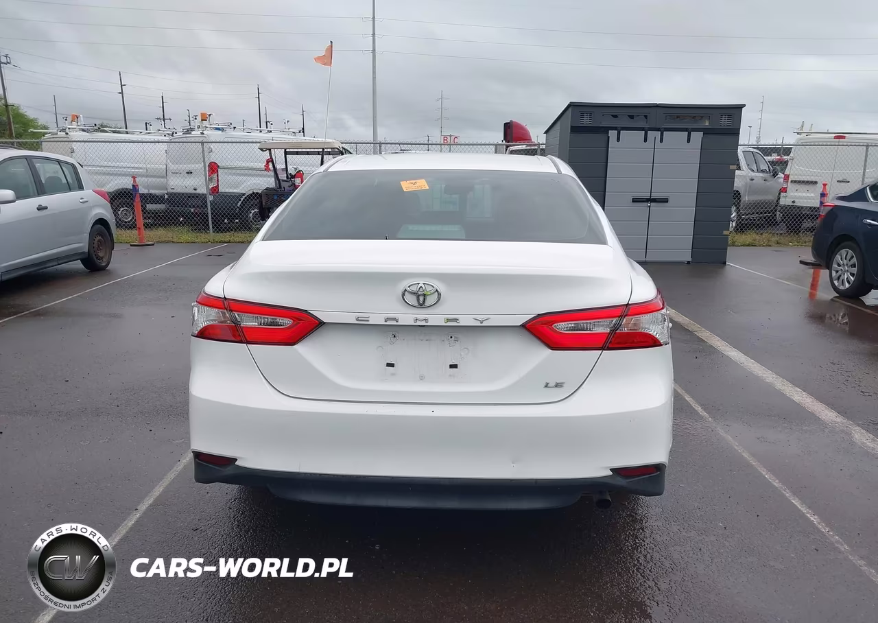 2019 Toyota Camry Le VIN:4T1B11HK7KU846358 - 15
