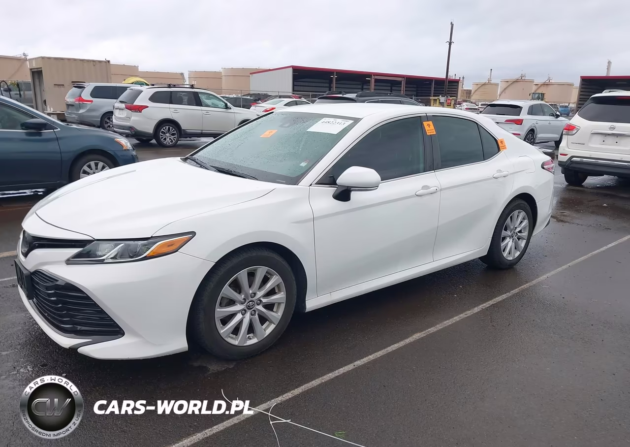 2019 Toyota Camry Le VIN:4T1B11HK7KU846358 - 2