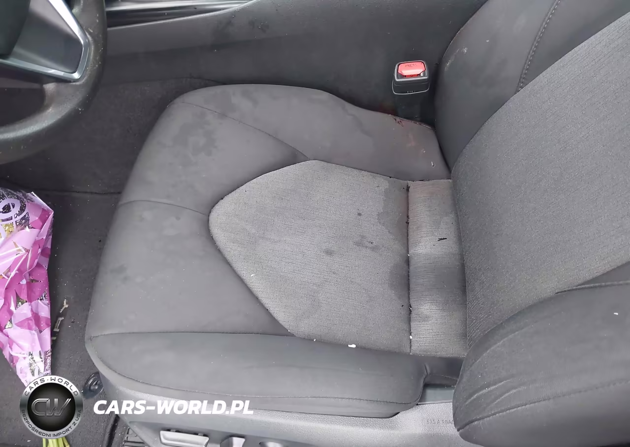2019 Toyota Camry Le VIN:4T1B11HK7KU846358 - 6