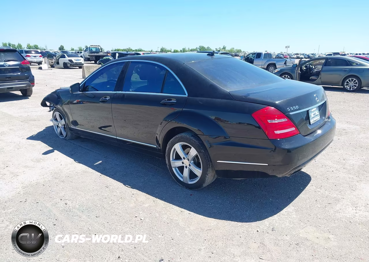 2011 Mercedes-Benz S 550 VIN:WDDNG7BB9BA386879 - 3