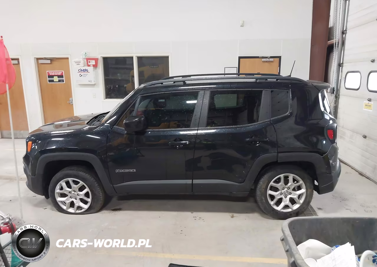 2018 Jeep Renegade Latitude 4X4 VIN:ZACCJBBB9JPH84775 - 14