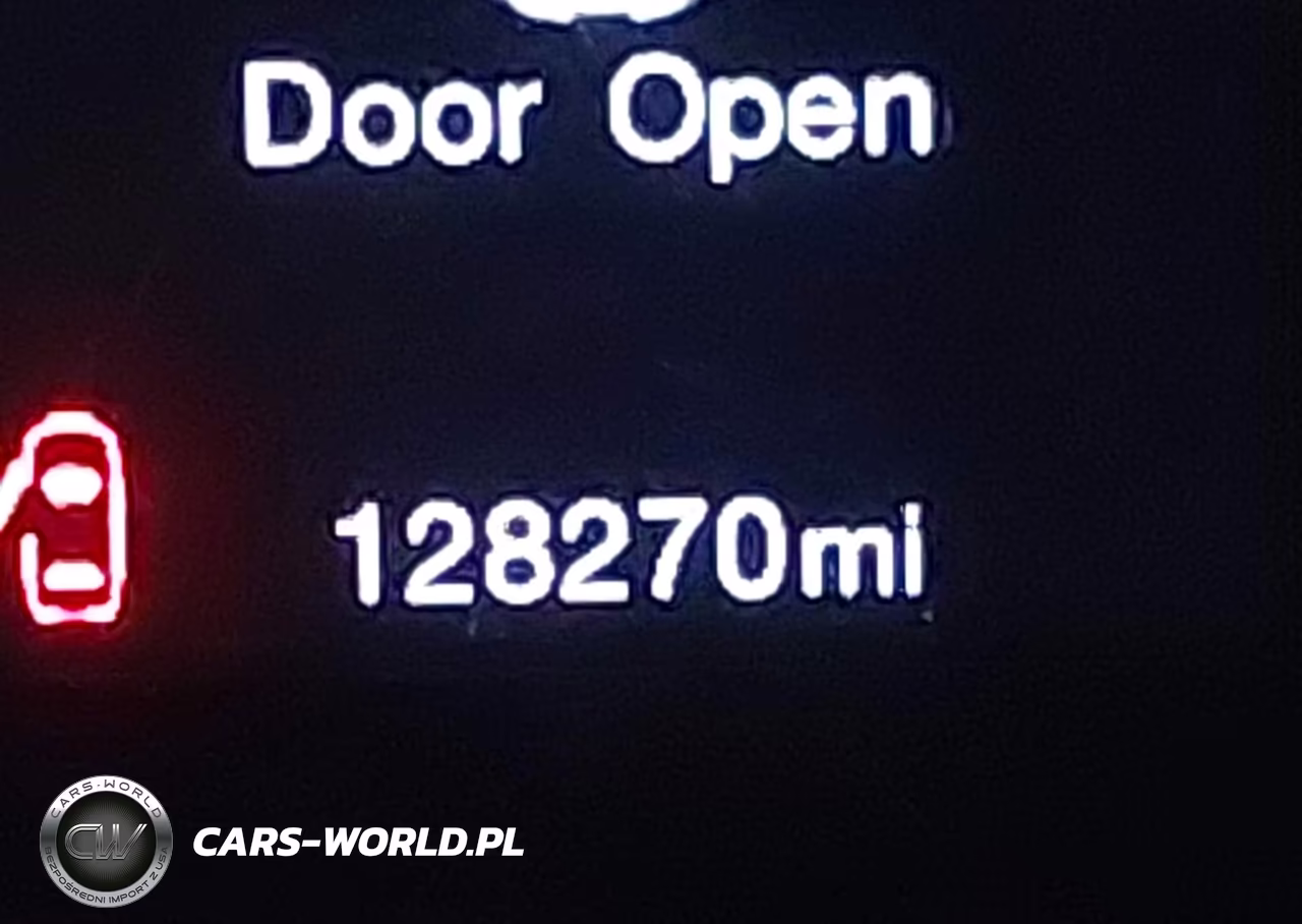 2018 Jeep Renegade Latitude 4X4 VIN:ZACCJBBB9JPH84775 - 15