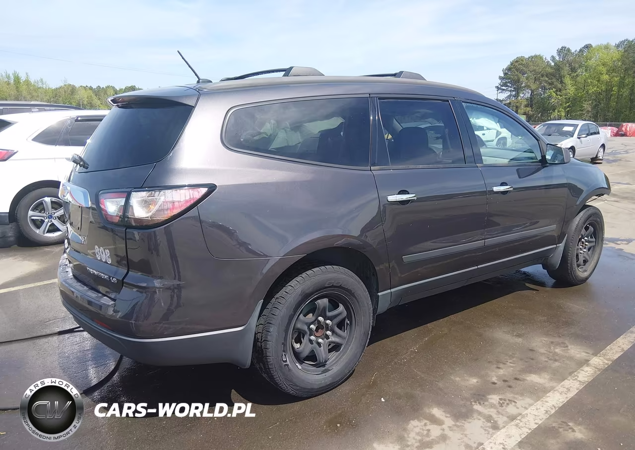 2013 Chevrolet Traverse Ls VIN:1GNKRFED4DJ115690 - 4