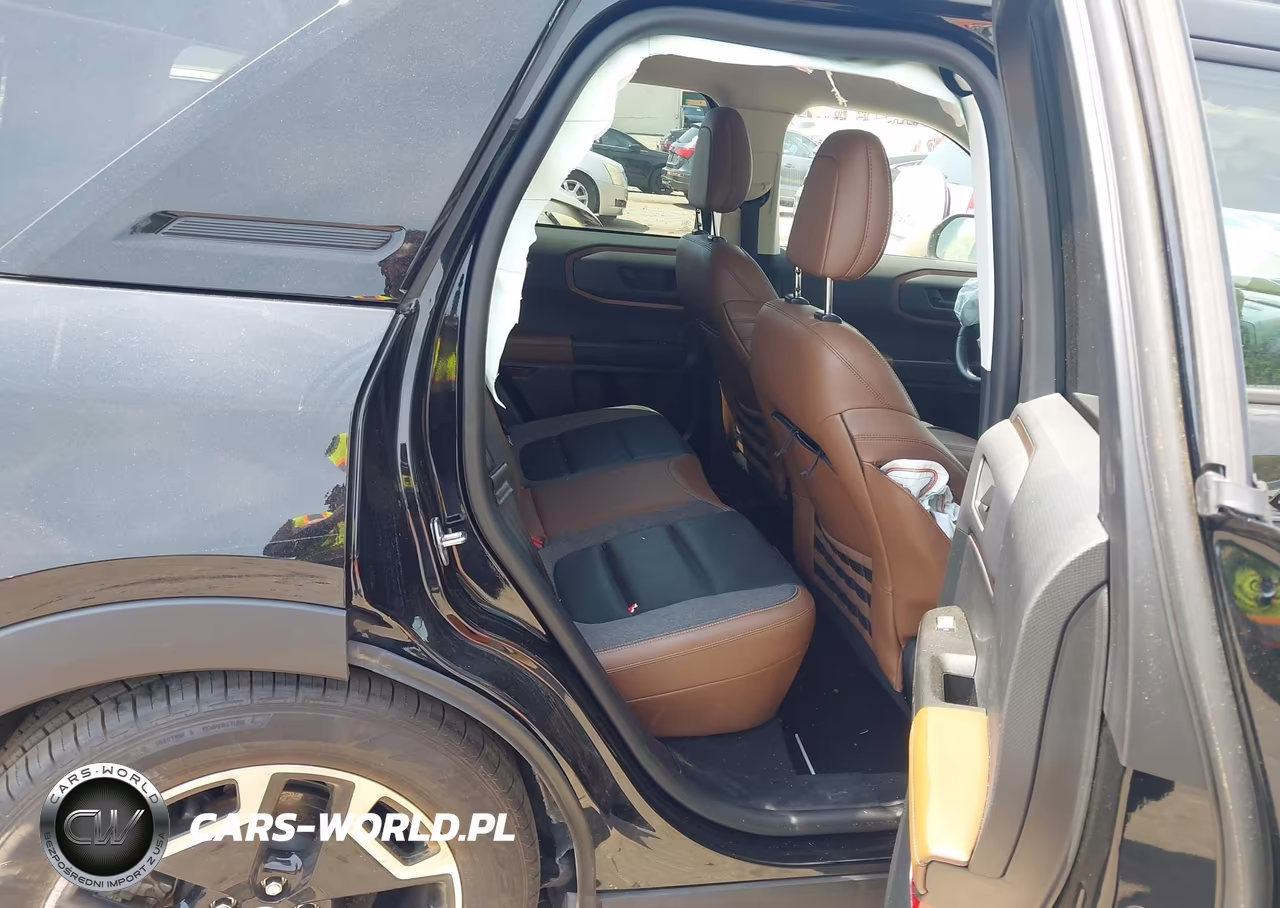 2021 Ford Bronco Sport Outer Banks VIN:3FMCR9C65MRA40342 - 8