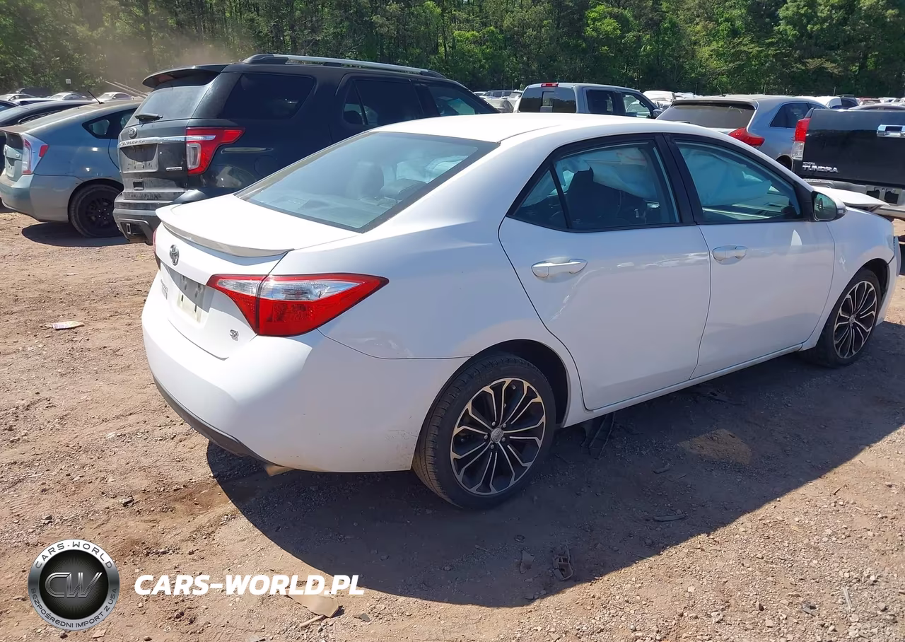 2015 Toyota Corolla S Plus VIN:2T1BURHE6FC449022 - 4