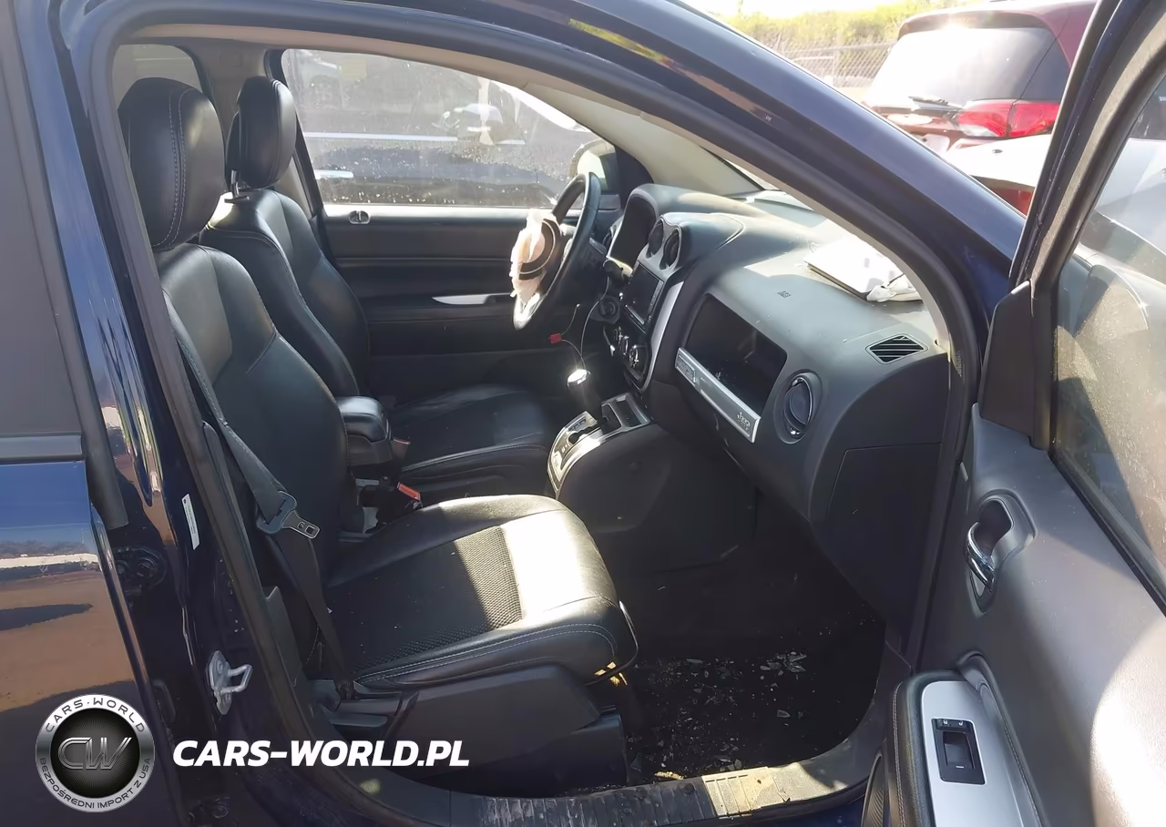 2016 Jeep Compass Latitude VIN:1C4NJDEB6GD545322 - 5