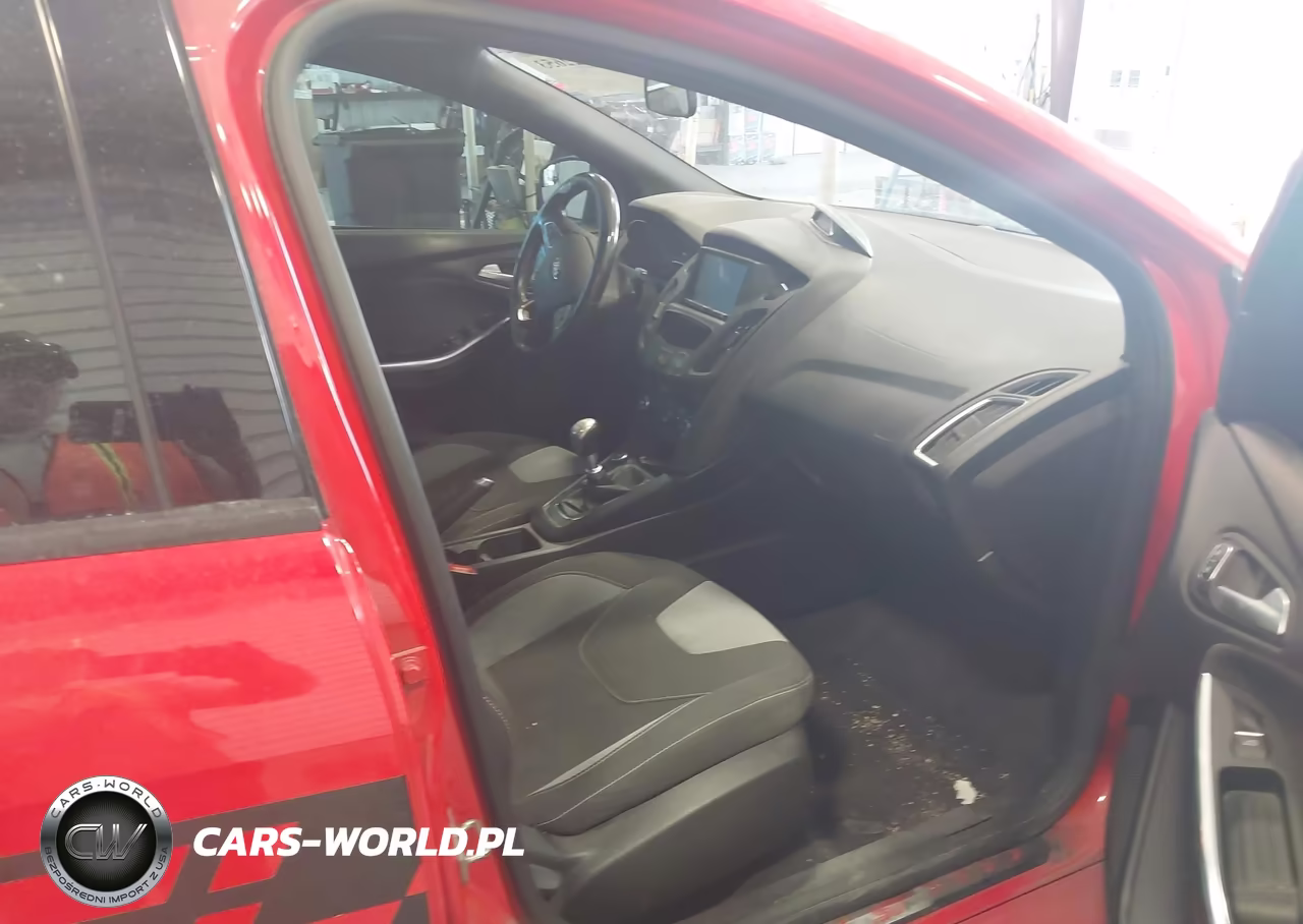 2017 Ford Focus St VIN:1FADP3L92HL334135 - 5