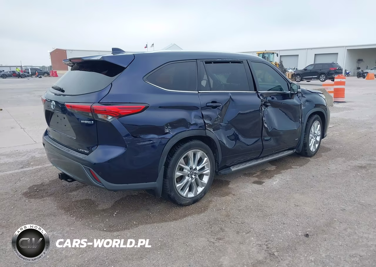 2022 Toyota Highlander Hybrid Limited VIN:5TDXBRCH8NS540716 - 4