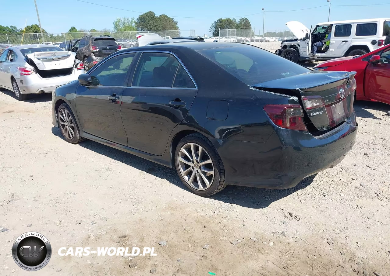 2014 Toyota Camry Se VIN:4T1BF1FK9EU347392 - 3