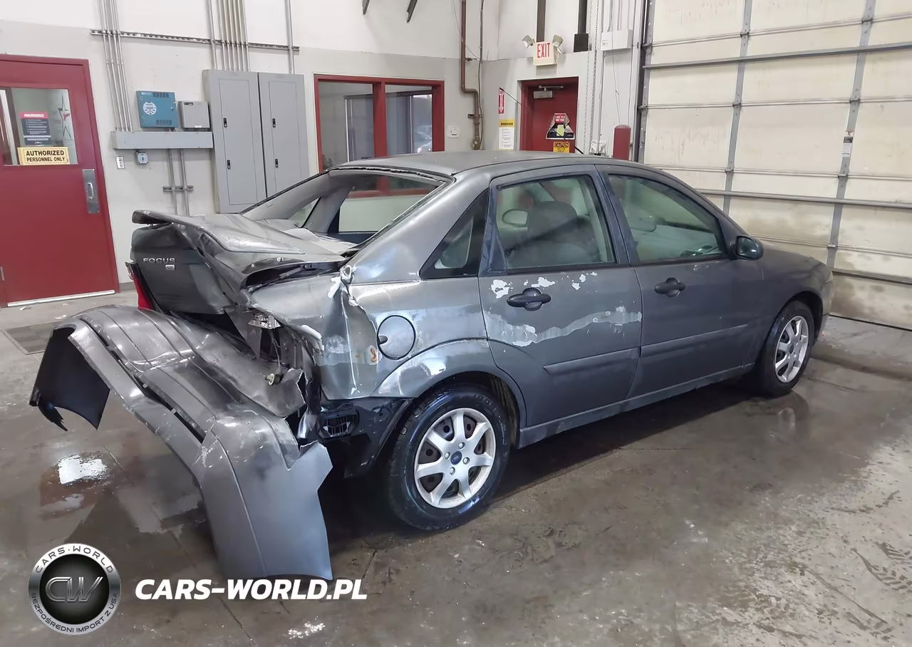 2005 Ford Focus Zx4 VIN:1FAFP34N75W230304 - 4