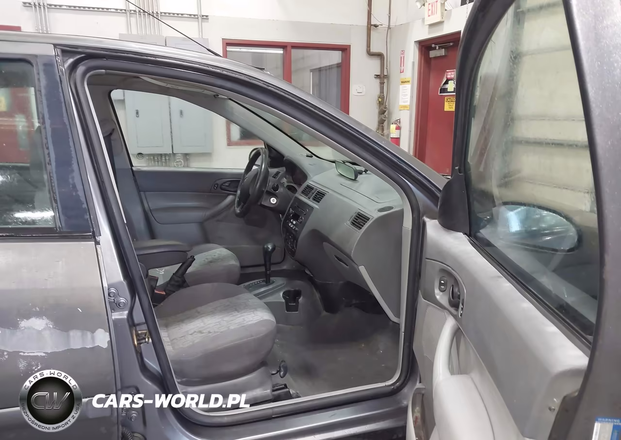 2005 Ford Focus Zx4 VIN:1FAFP34N75W230304 - 5