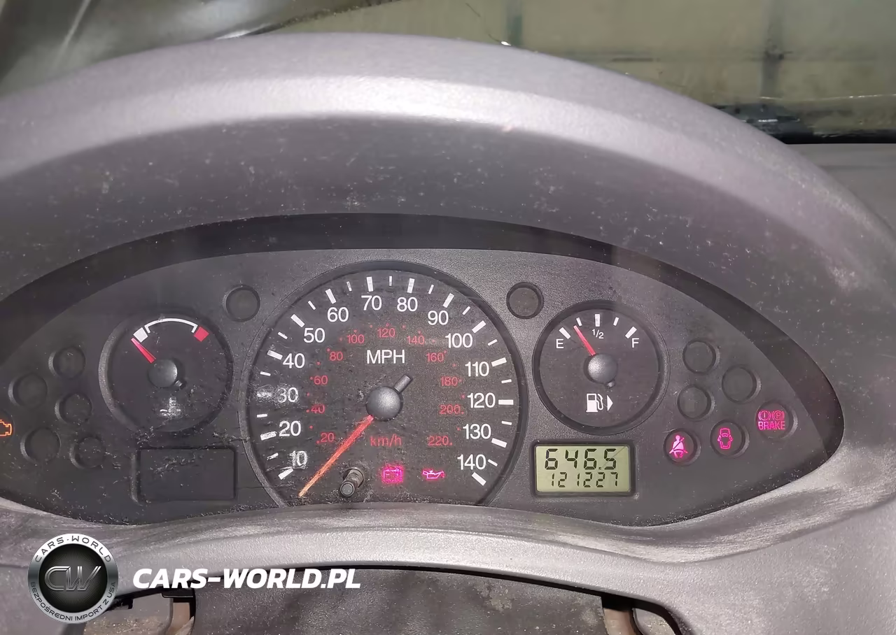 2005 Ford Focus Zx4 VIN:1FAFP34N75W230304 - 7