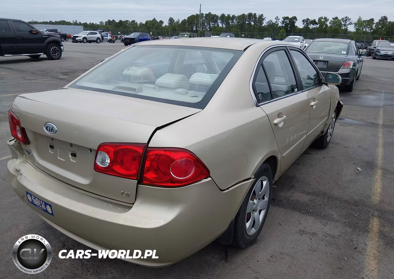 2008 Kia Optima Lx VIN:KNAGE123585256935 - 4