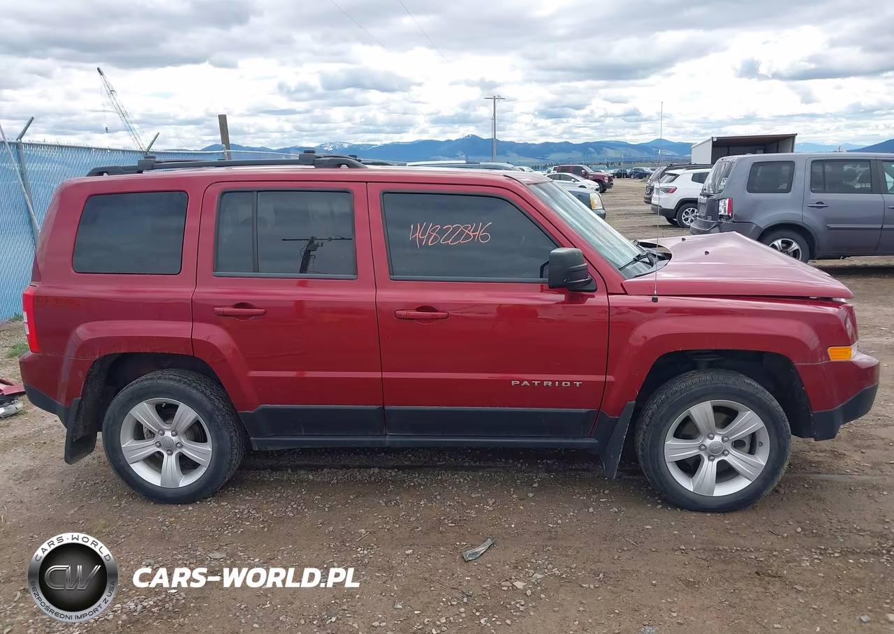 2015 Jeep Patriot High Altitude Edition VIN:1C4NJRFBXFD216102 - 14