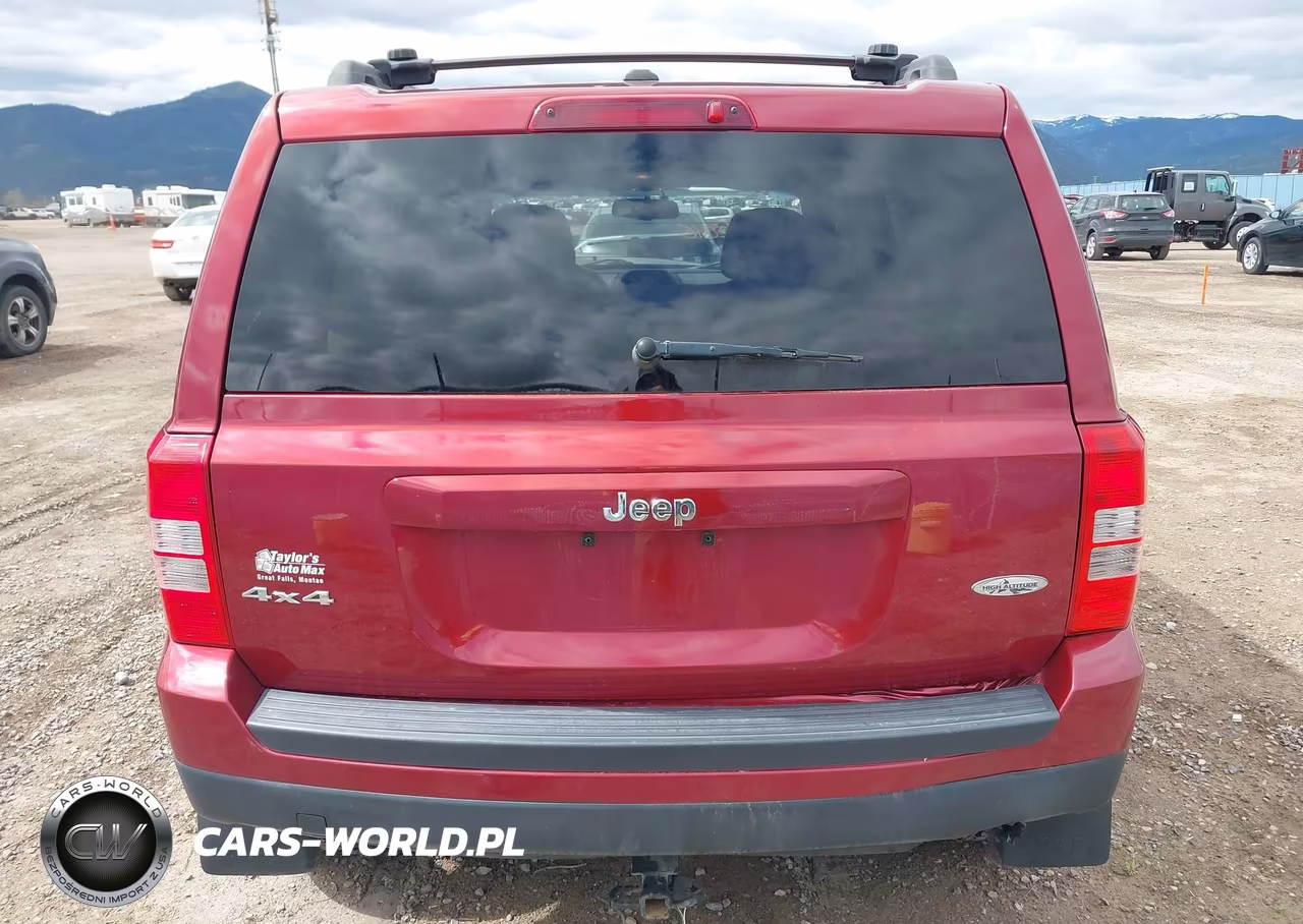 2015 Jeep Patriot High Altitude Edition VIN:1C4NJRFBXFD216102 - 17