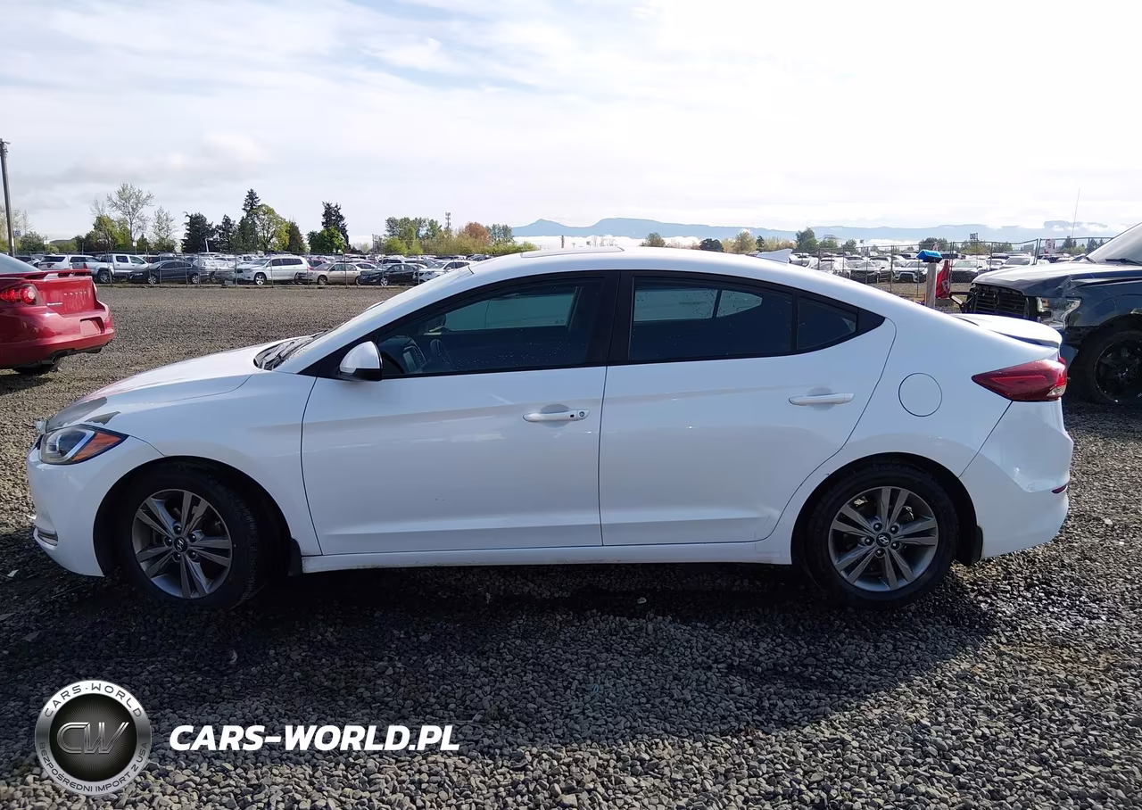 2018 Hyundai Elantra Value Edition VIN:5NPD84LF9JH317541 - 14