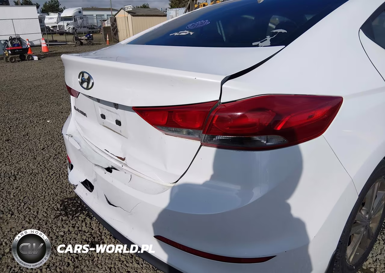 2018 Hyundai Elantra Value Edition VIN:5NPD84LF9JH317541 - 18