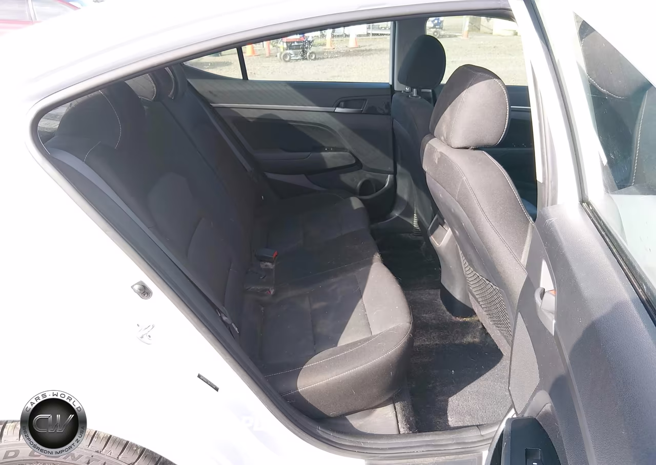 2018 Hyundai Elantra Value Edition VIN:5NPD84LF9JH317541 - 8