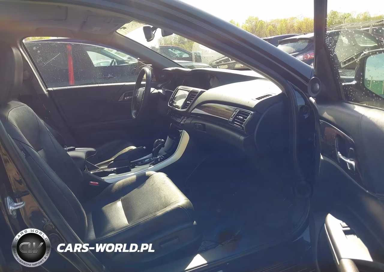 2017 Honda Accord Hybrid Touring VIN:JHMCR6F71HC030479 - 5