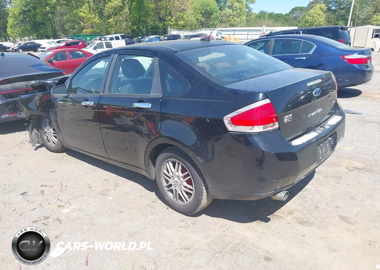 2009 Ford Focus Se VIN:1FAHP35N49W219502 - 3