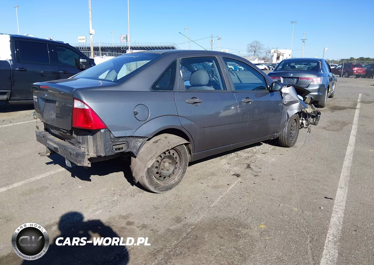 2007 Ford Focus S-Se-Ses VIN:1FAHP34N17W103415 - 4