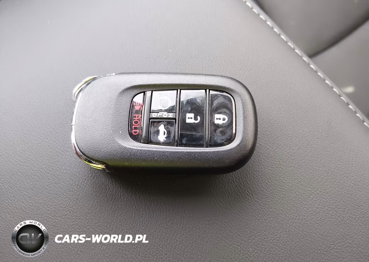 2025 Honda Accord Hybrid Touring VIN:1HGCY2F80SA073172 - 11