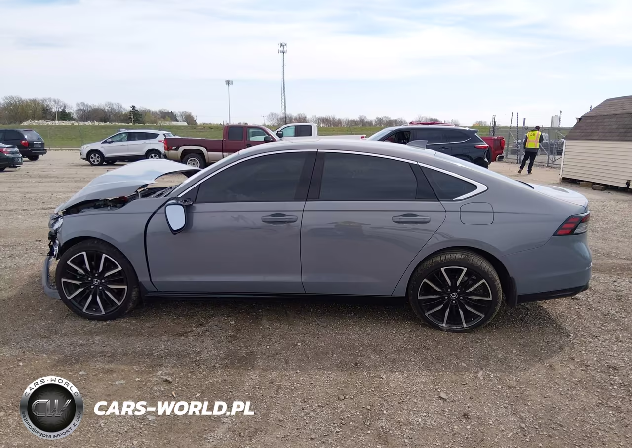 2025 Honda Accord Hybrid Touring VIN:1HGCY2F80SA073172 - 15