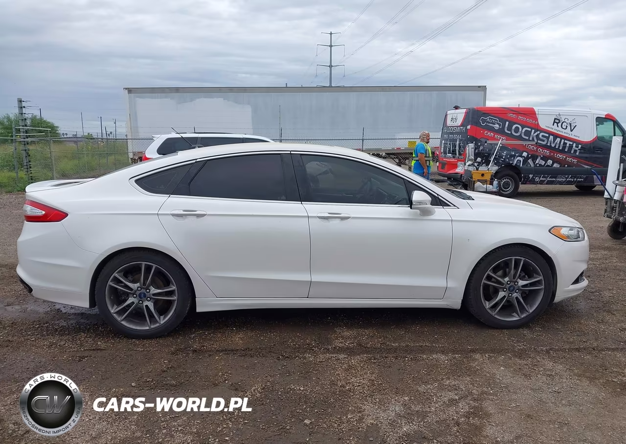 2014 Ford Fusion Titanium VIN:3FA6P0K9XER201502 - 13