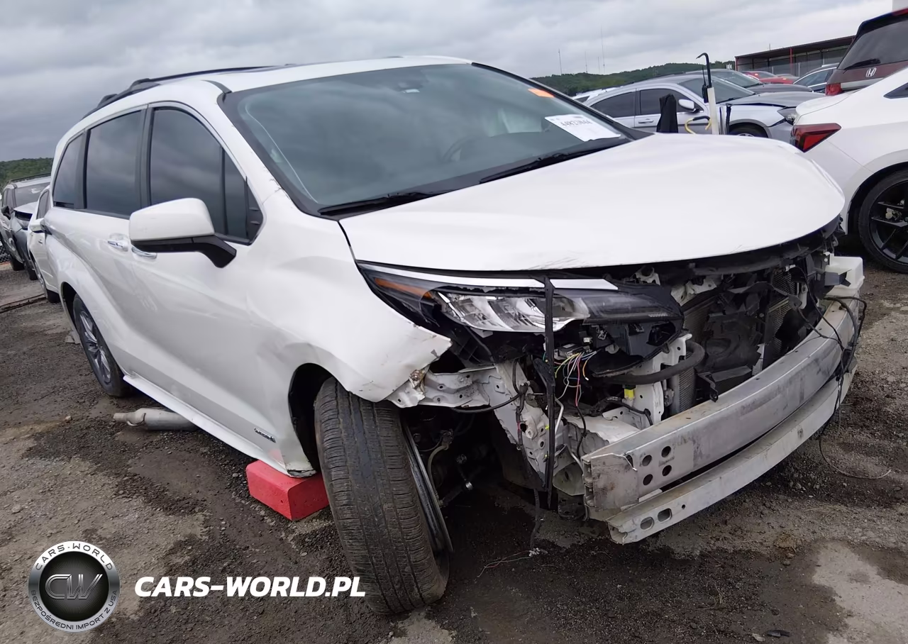 2021 Toyota Sienna Xle