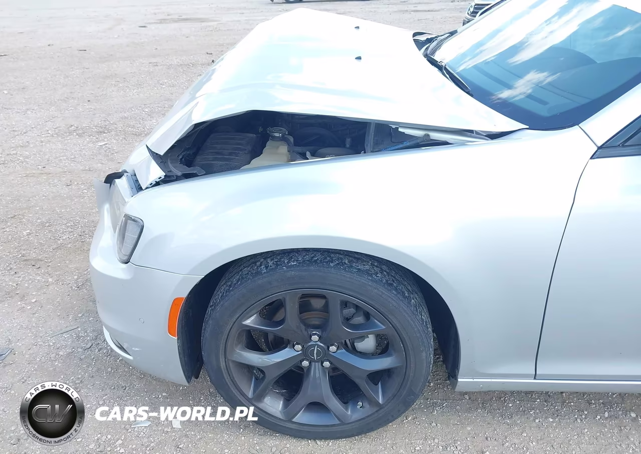 2023 Chrysler 300 300S VIN:2C3CCABG4PH628545 - 6