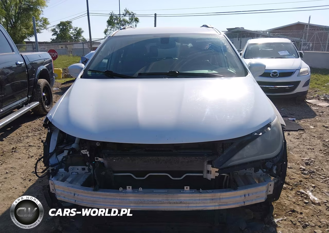 2019 Chrysler Pacifica Touring L VIN:2C4RC1BG4KR650621 - 13