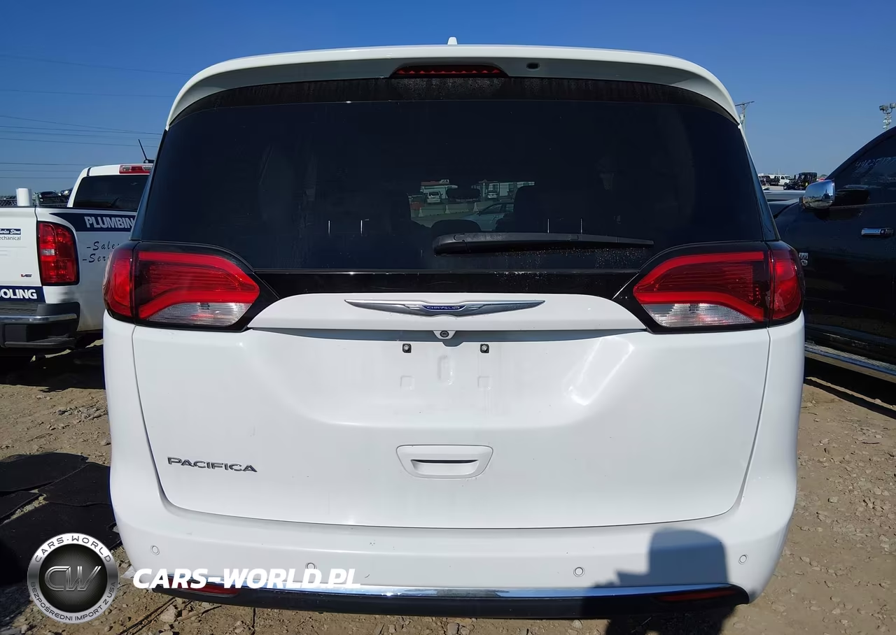 2019 Chrysler Pacifica Touring L VIN:2C4RC1BG4KR650621 - 17