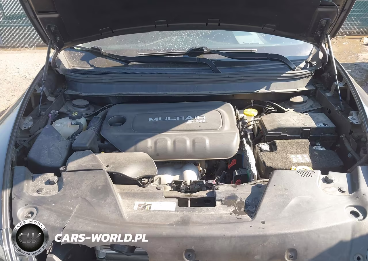 2018 Jeep Cherokee Latitude Tech Connect 4X4 VIN:1C4PJMCB9JD586921 - 10