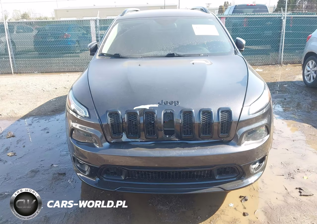 2018 Jeep Cherokee Latitude Tech Connect 4X4 VIN:1C4PJMCB9JD586921 - 6