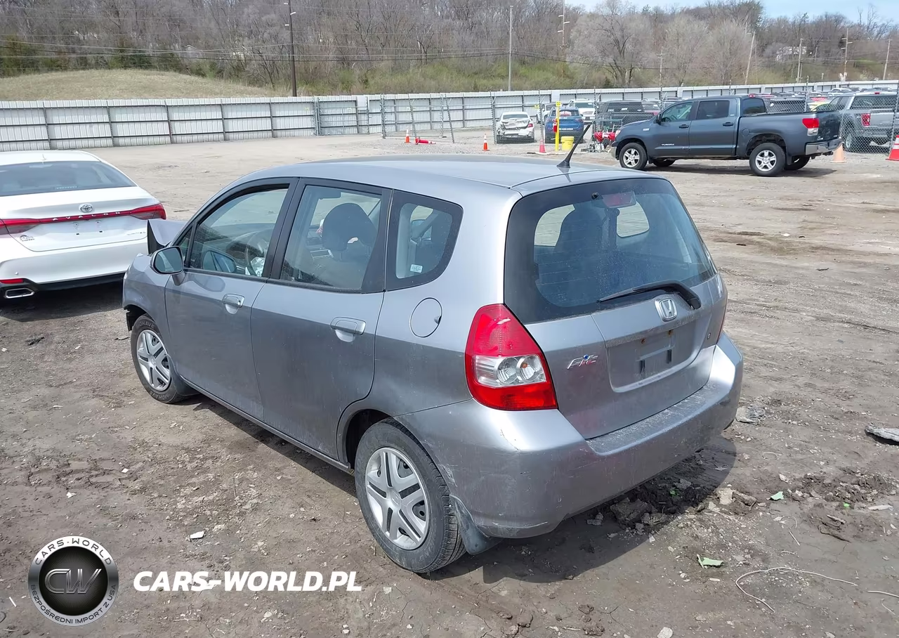2008 Honda Fit VIN:JHMGD38498S061115 - 3