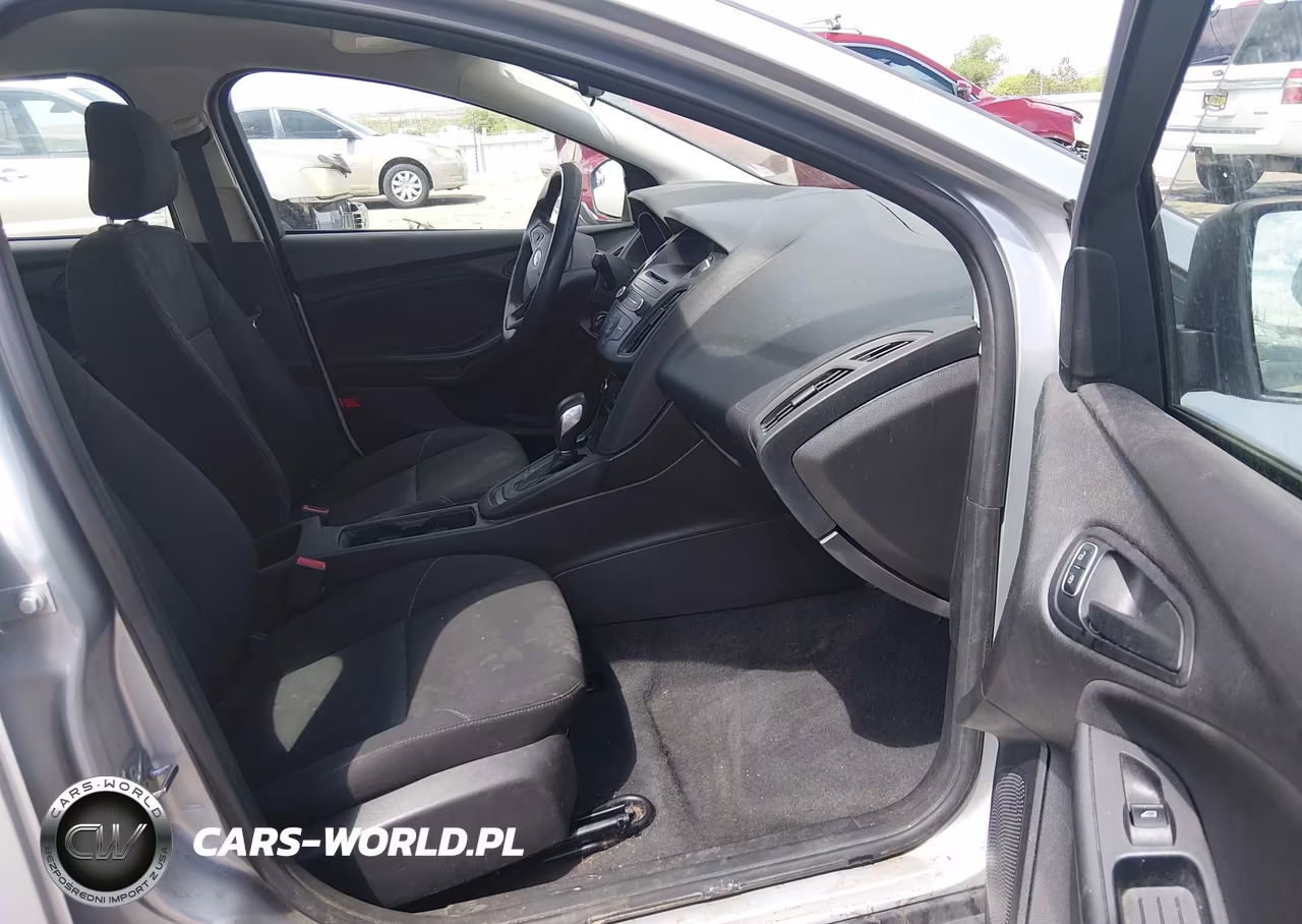 2015 Ford Focus S VIN:1FADP3E21FL220396 - 5