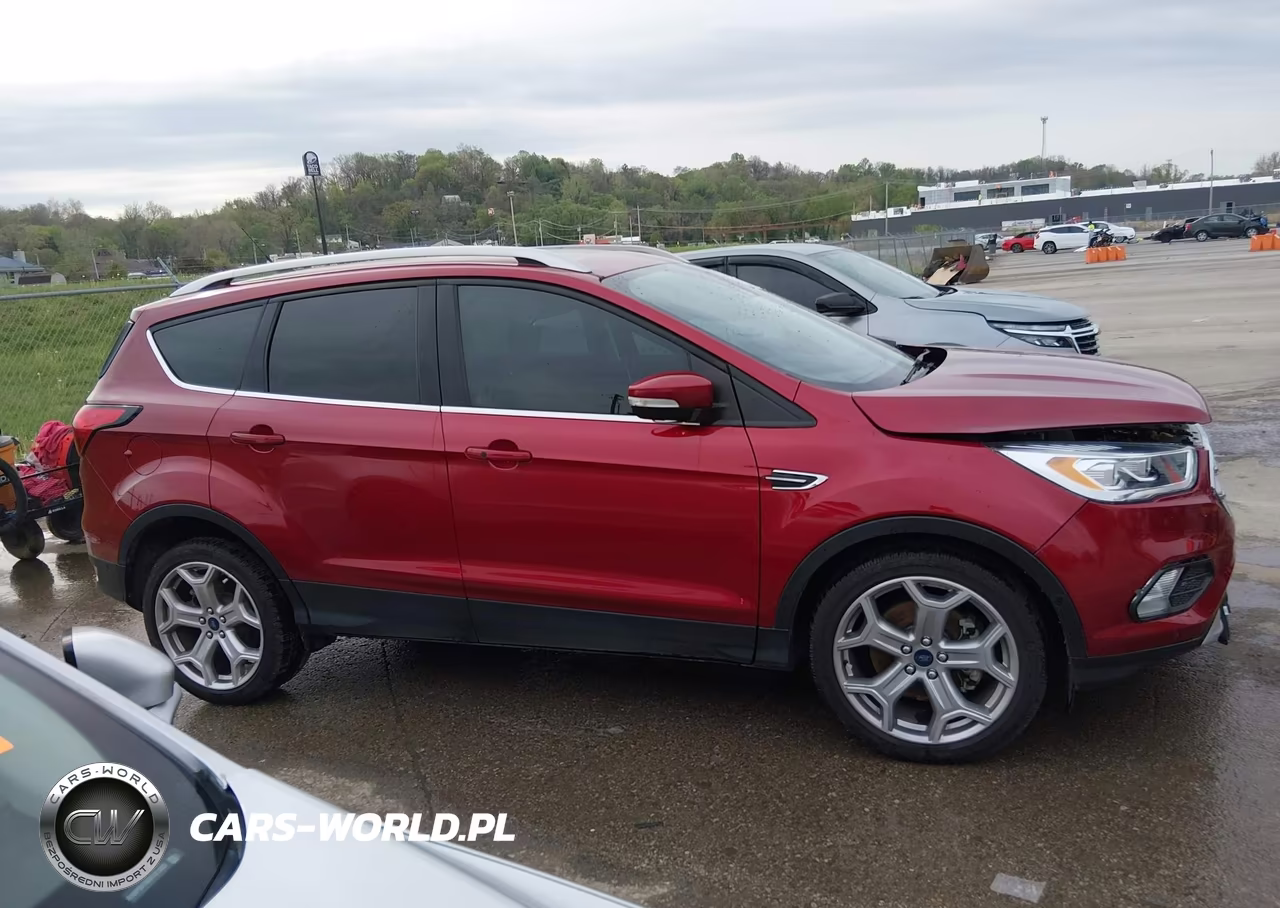 2019 Ford Escape Titanium VIN:1FMCU0J94KUB20731 - 13