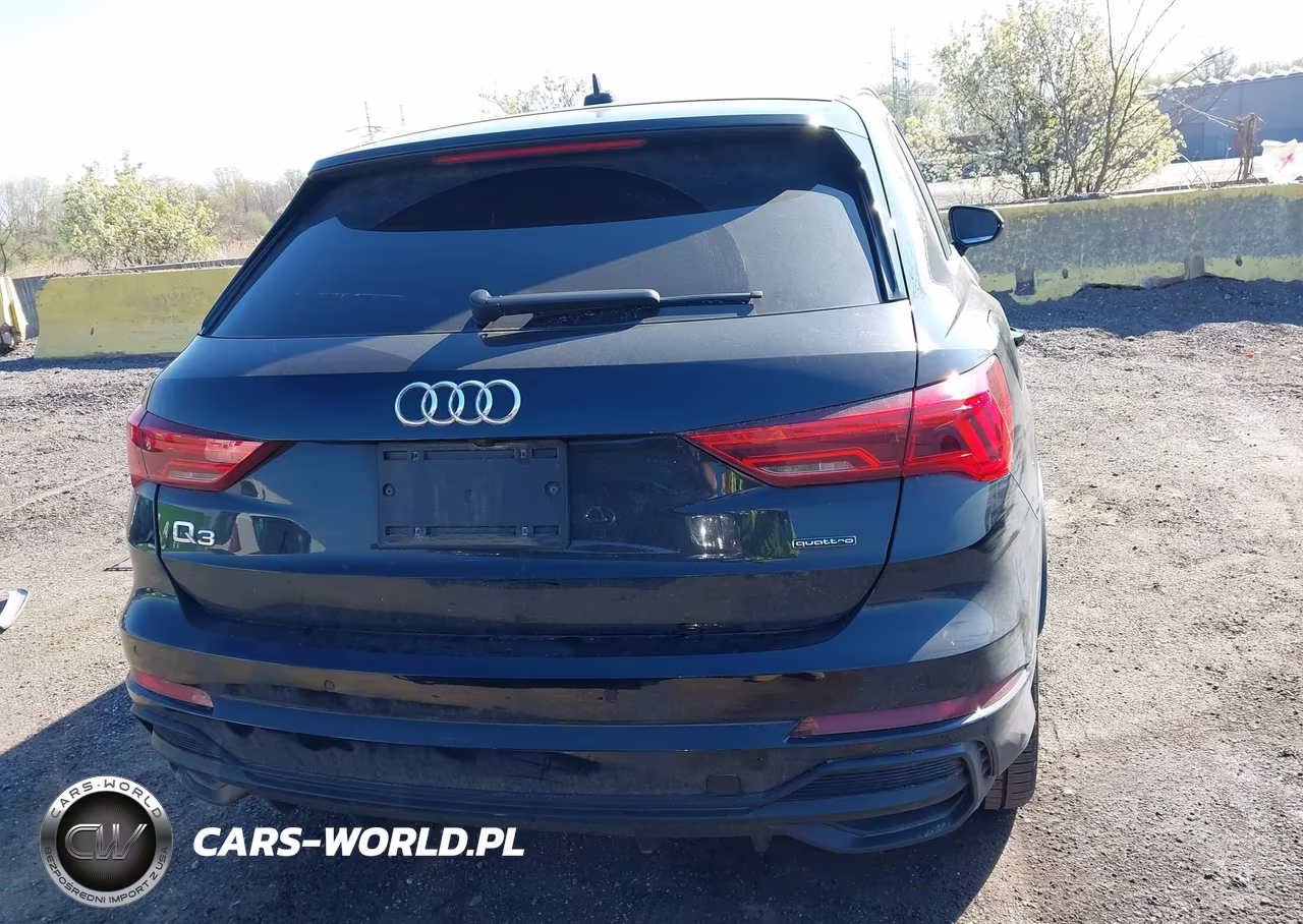 2019 Audi Q3 2.0T S Line Premium VIN:WA1EECF31K1082127 - 16