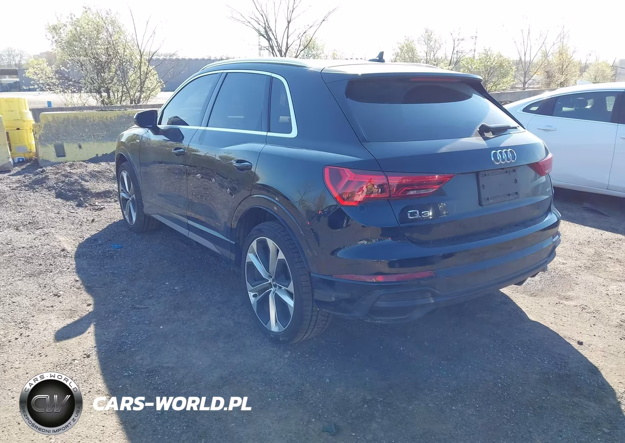 2019 Audi Q3 2.0T S Line Premium VIN:WA1EECF31K1082127 - 3