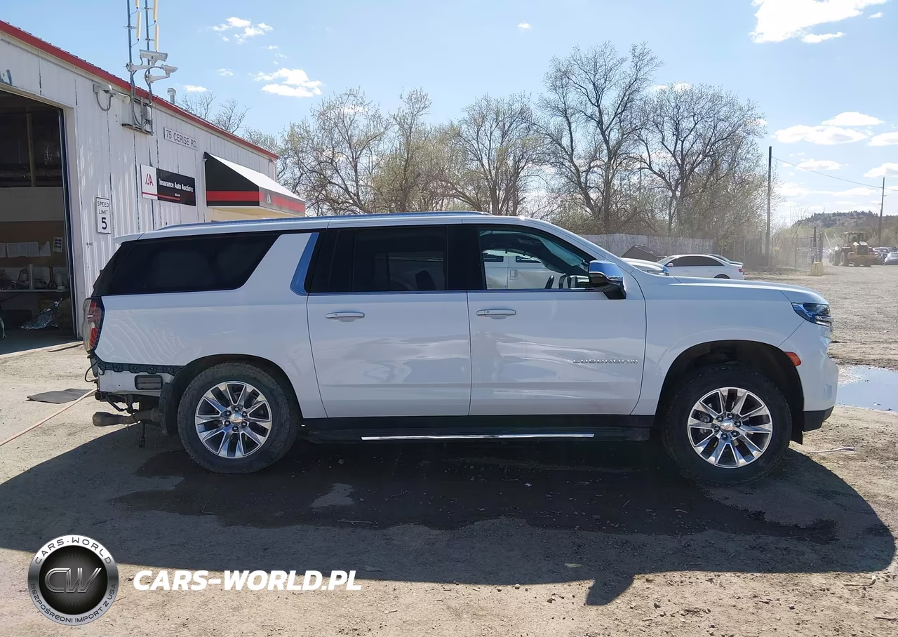 2023 Chevrolet Suburban 4Wd Premier VIN:1GNSKFKD7PR203437 - 13
