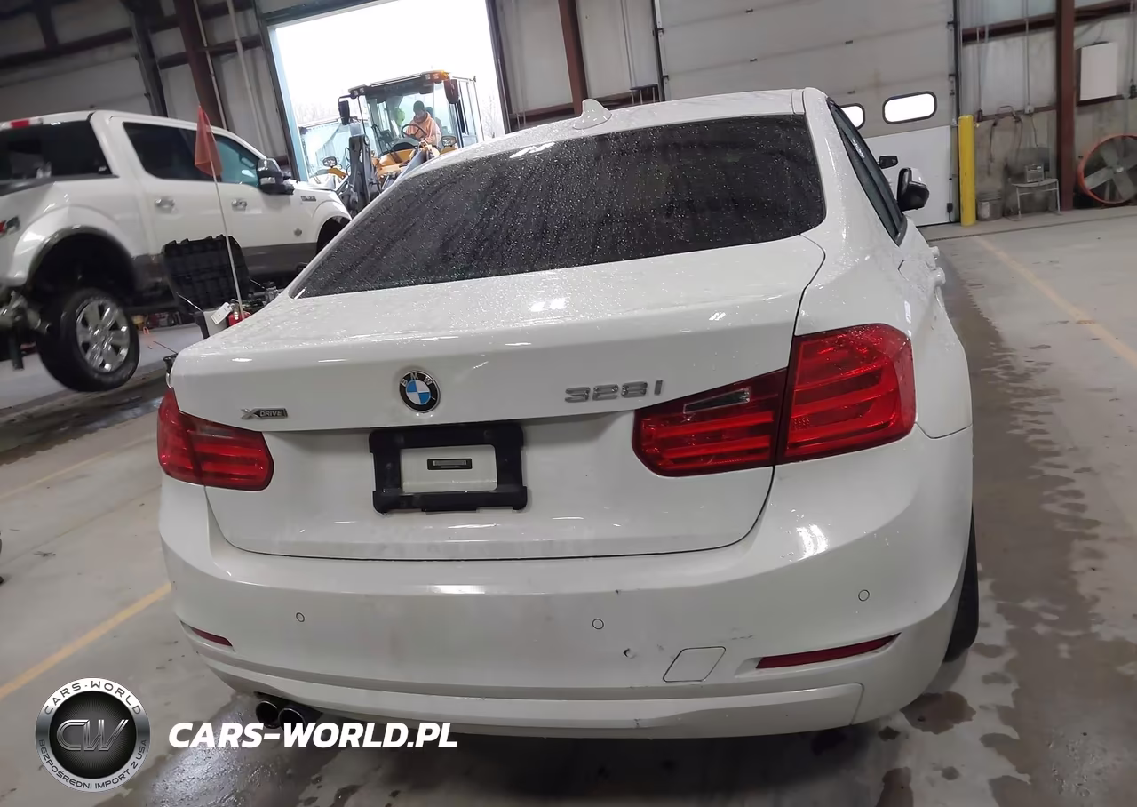2013 BMW 328I xDrive VIN:WBA3B3C52DJ976911 - 16