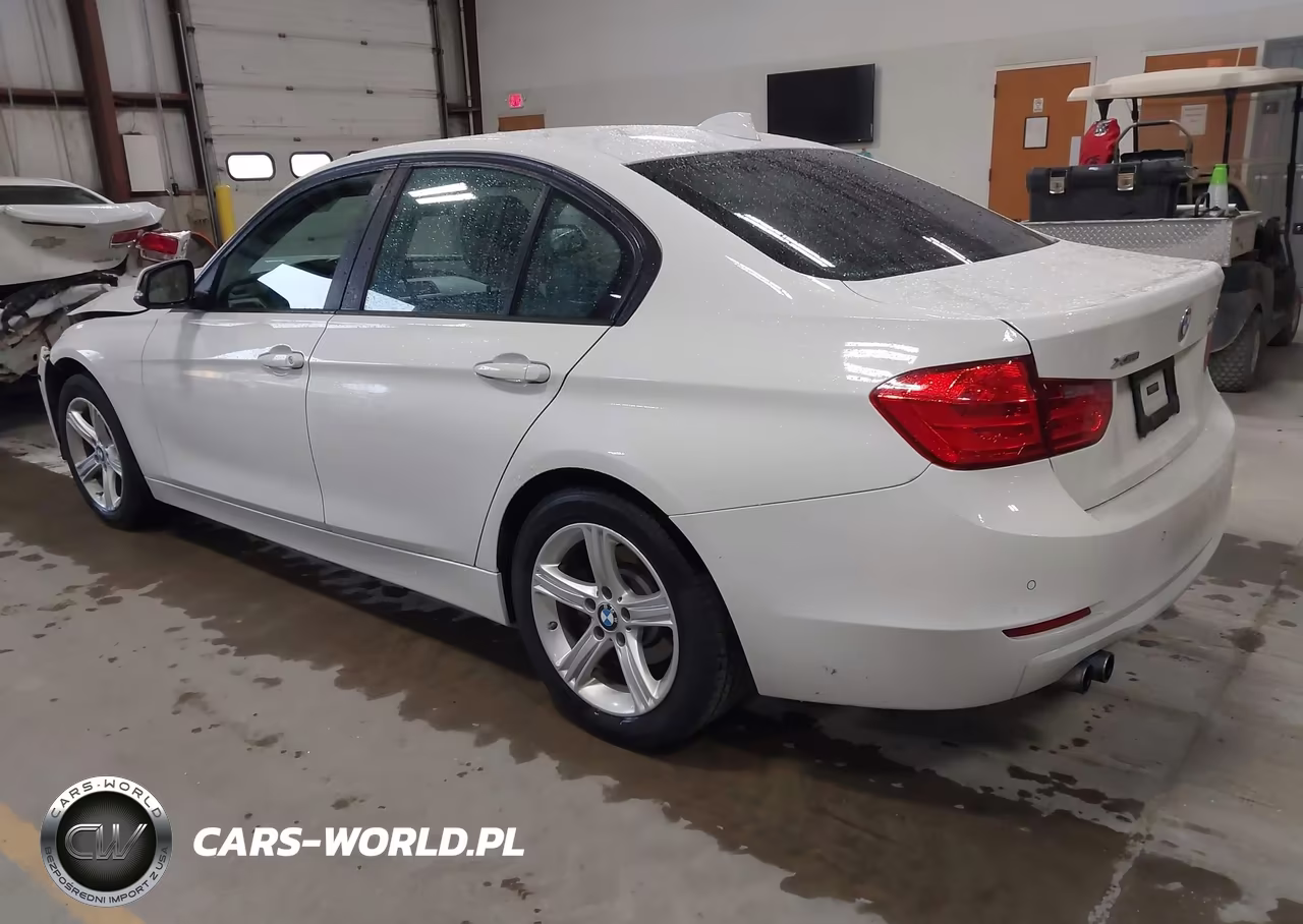 2013 BMW 328I xDrive VIN:WBA3B3C52DJ976911 - 3
