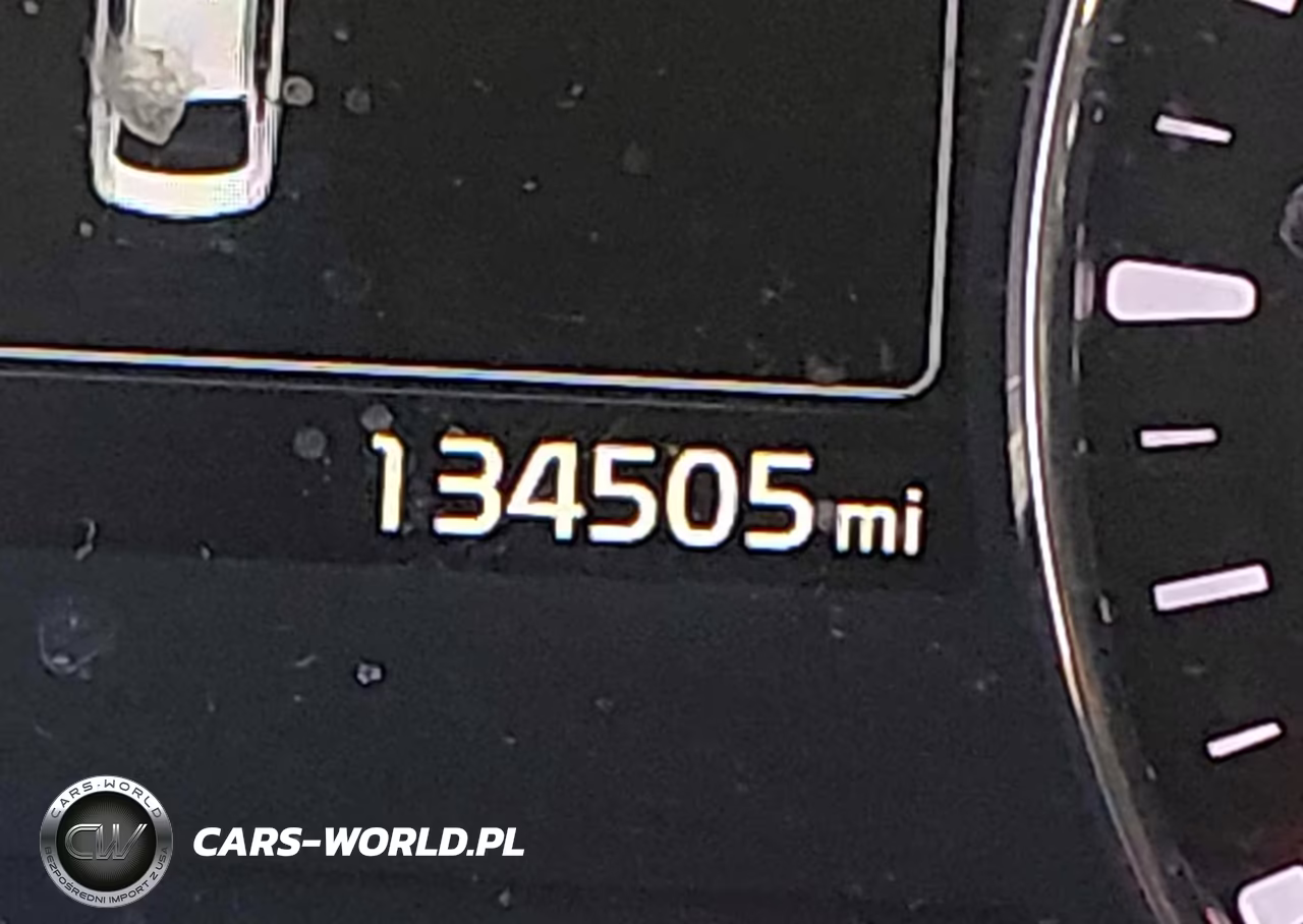 2018 Kia Forte S VIN:3KPFL4A71JE171515 - 15
