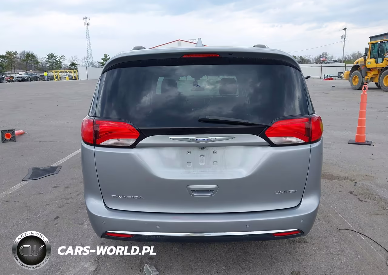 2020 Chrysler Pacifica Limited VIN:2C4RC1GG4LR283598 - 16