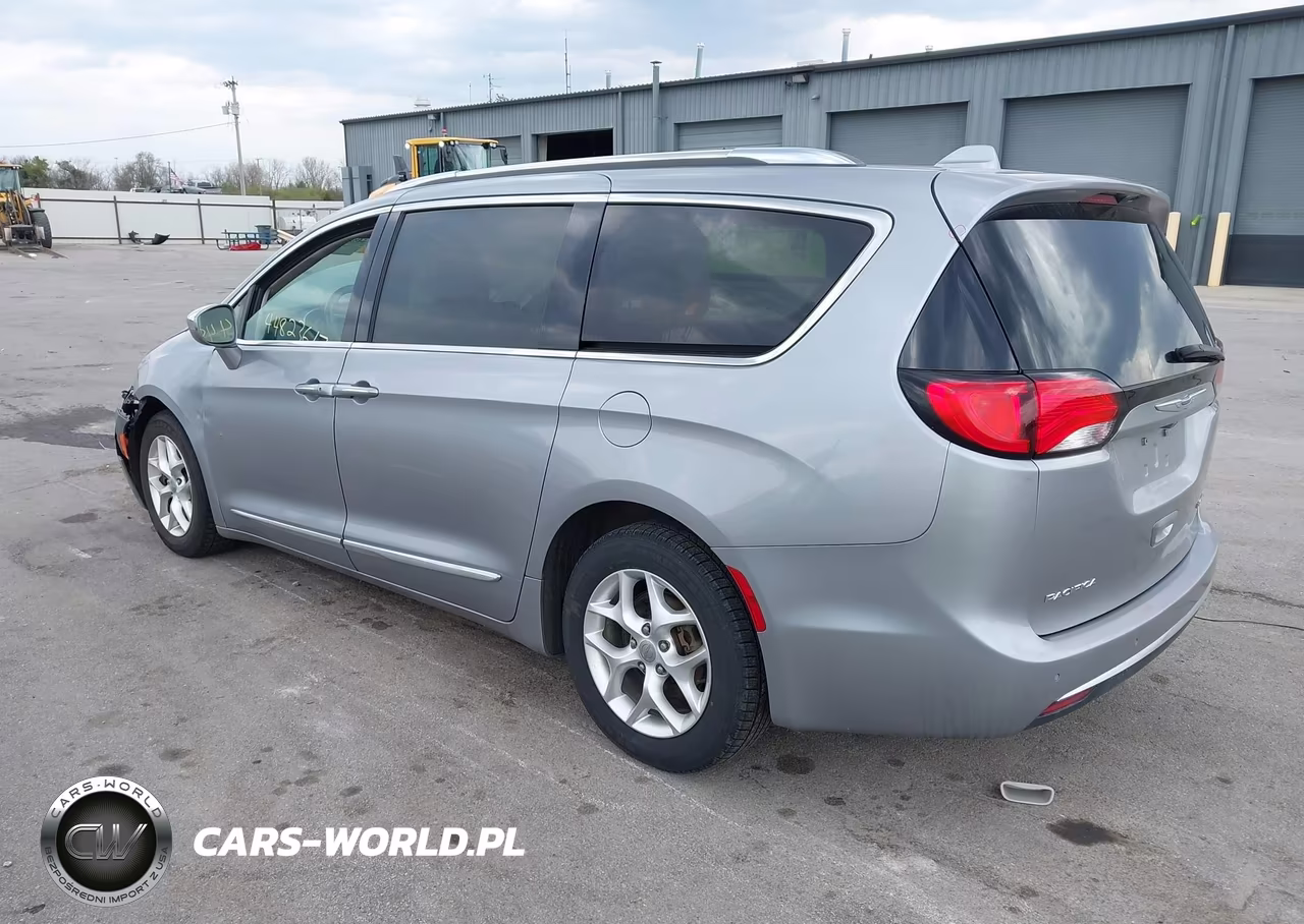 2020 Chrysler Pacifica Limited VIN:2C4RC1GG4LR283598 - 3