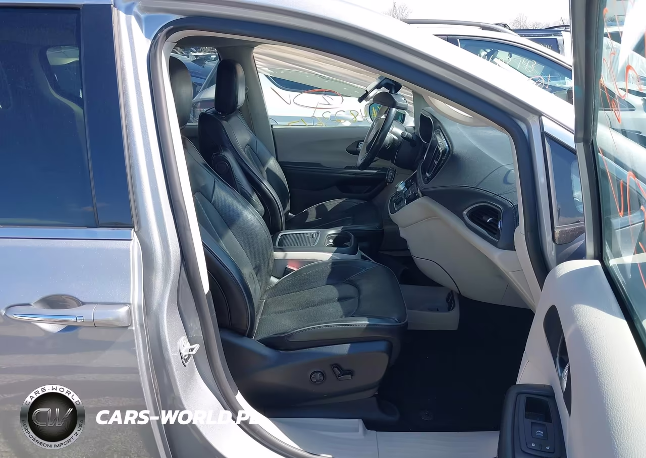 2020 Chrysler Pacifica Limited VIN:2C4RC1GG4LR283598 - 5