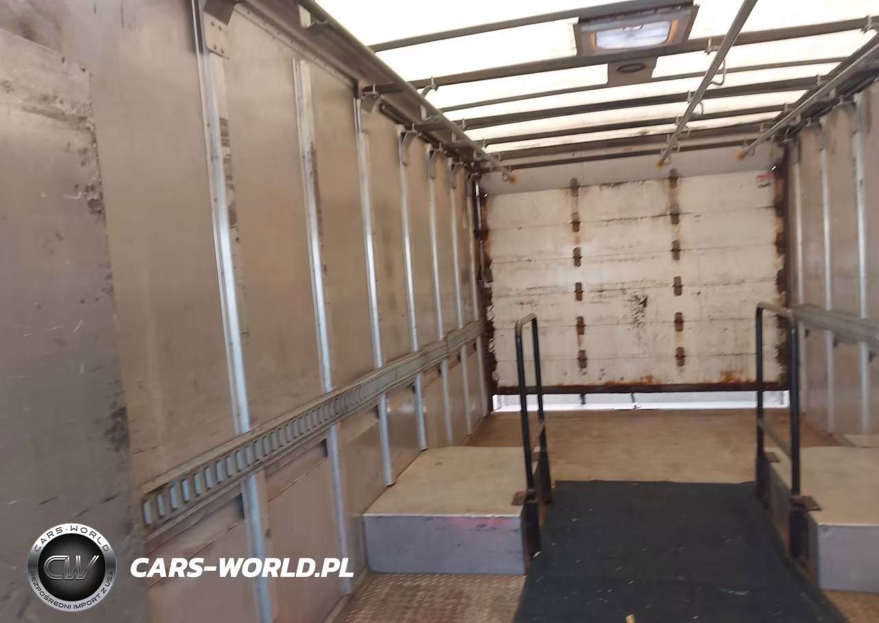 2016 Ford E-450 Stripped VIN:1FC3E4KL2GDC08977 - 6
