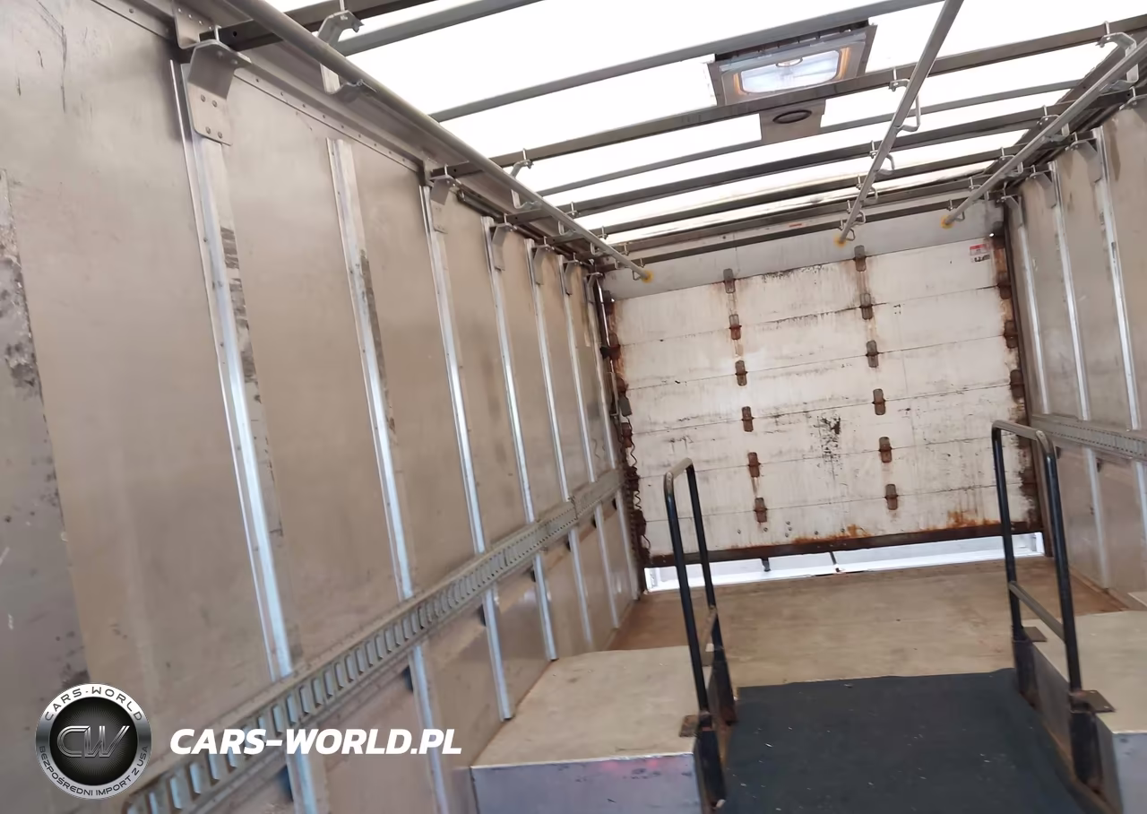 2016 Ford E-450 Stripped VIN:1FC3E4KL2GDC08977 - 7